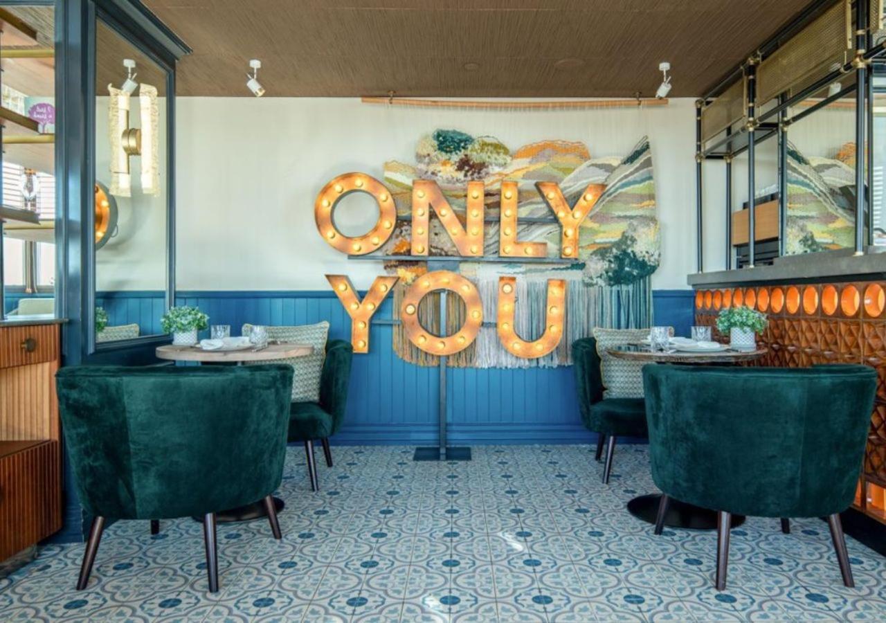 Only You Hotel Valencia Exterior foto